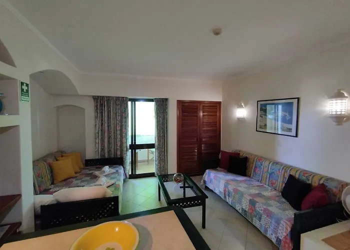 Bellavista Tenis Clube A2 - Apartamento *